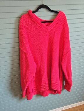 Free People Neon Pink V-Neck Chunky Knit Sweater